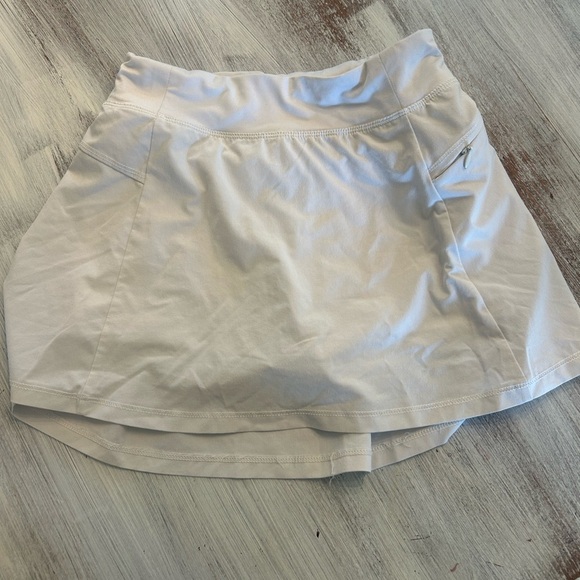 Girls White Athletic Skort with Pocket Size 10/12 - Picture 1 of 2